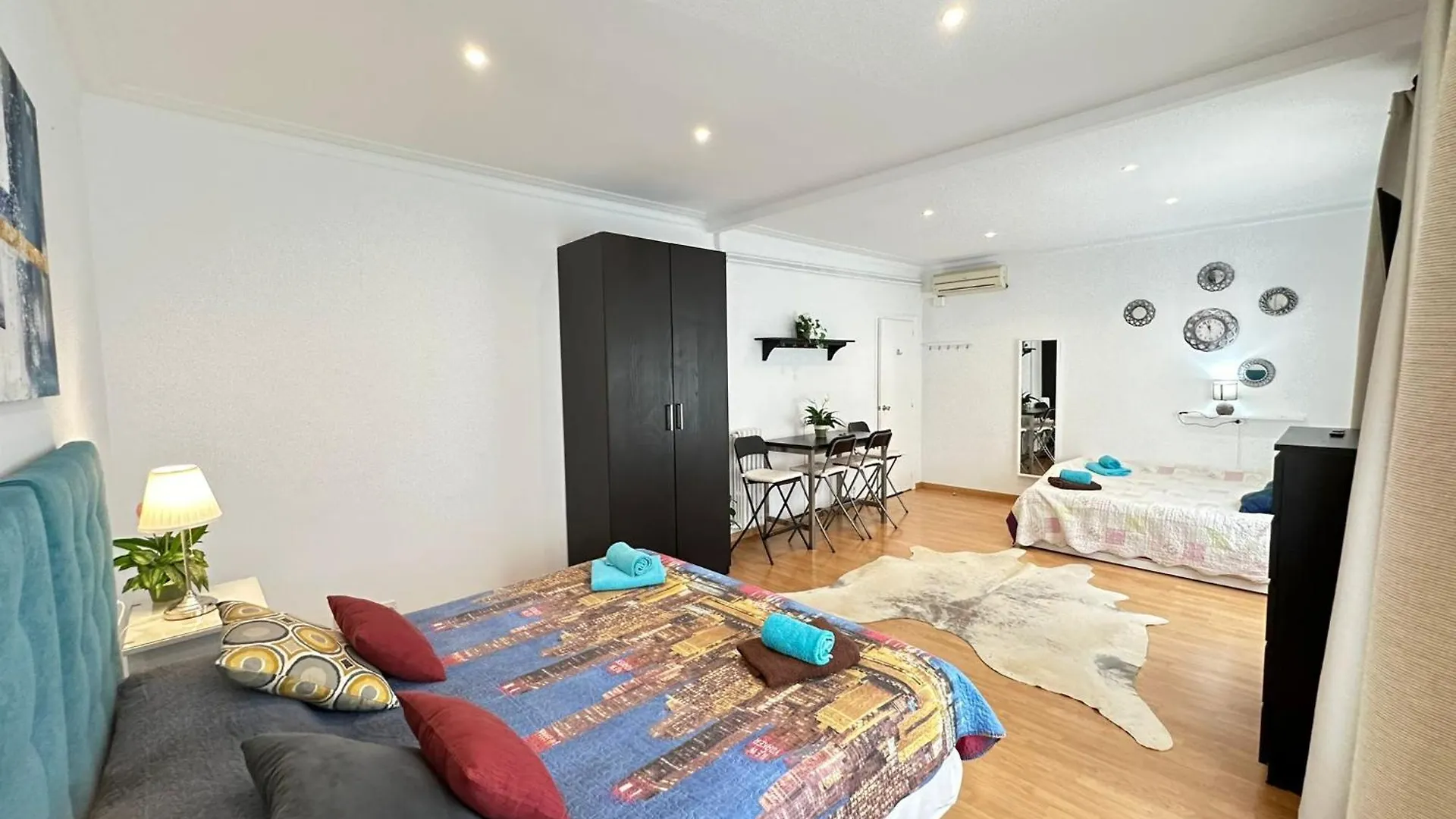 לינה וארוחת בוקר ברצלונה Mallorca Rooms