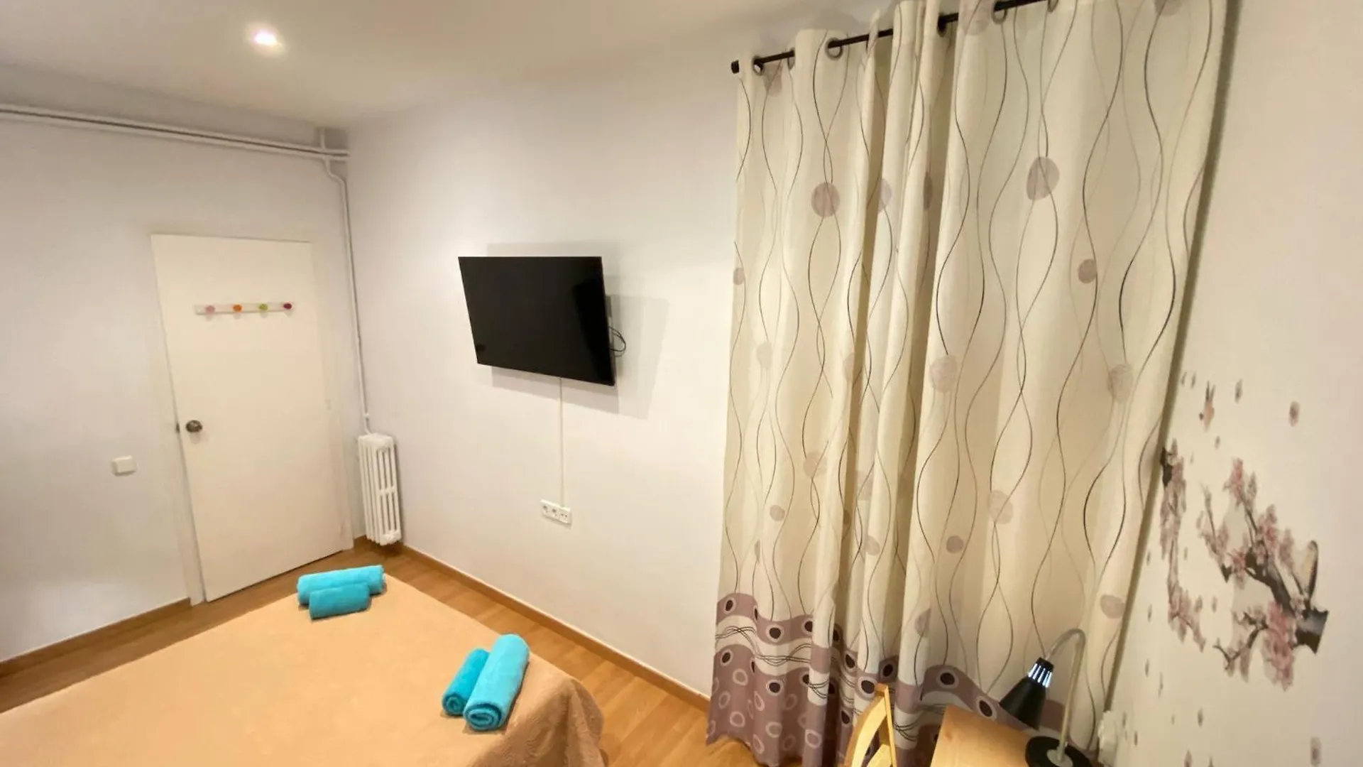 לינה וארוחת בוקר ברצלונה Mallorca Rooms