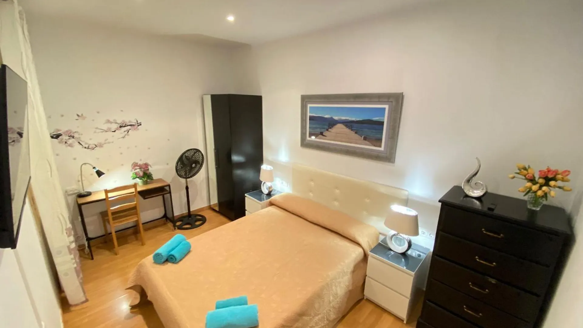 לינה וארוחת בוקר ברצלונה Mallorca Rooms